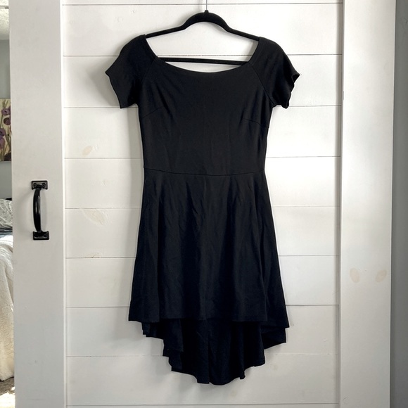 Sarin Mathews | Off Shoulder Cocktail Dress - Picture 3 of 7